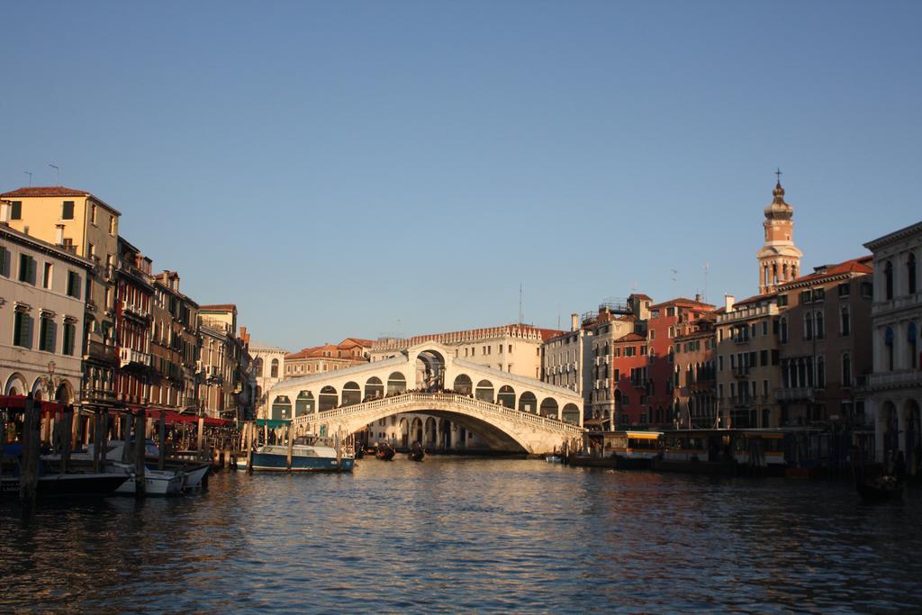 San Bortolomio Apartment Venedig